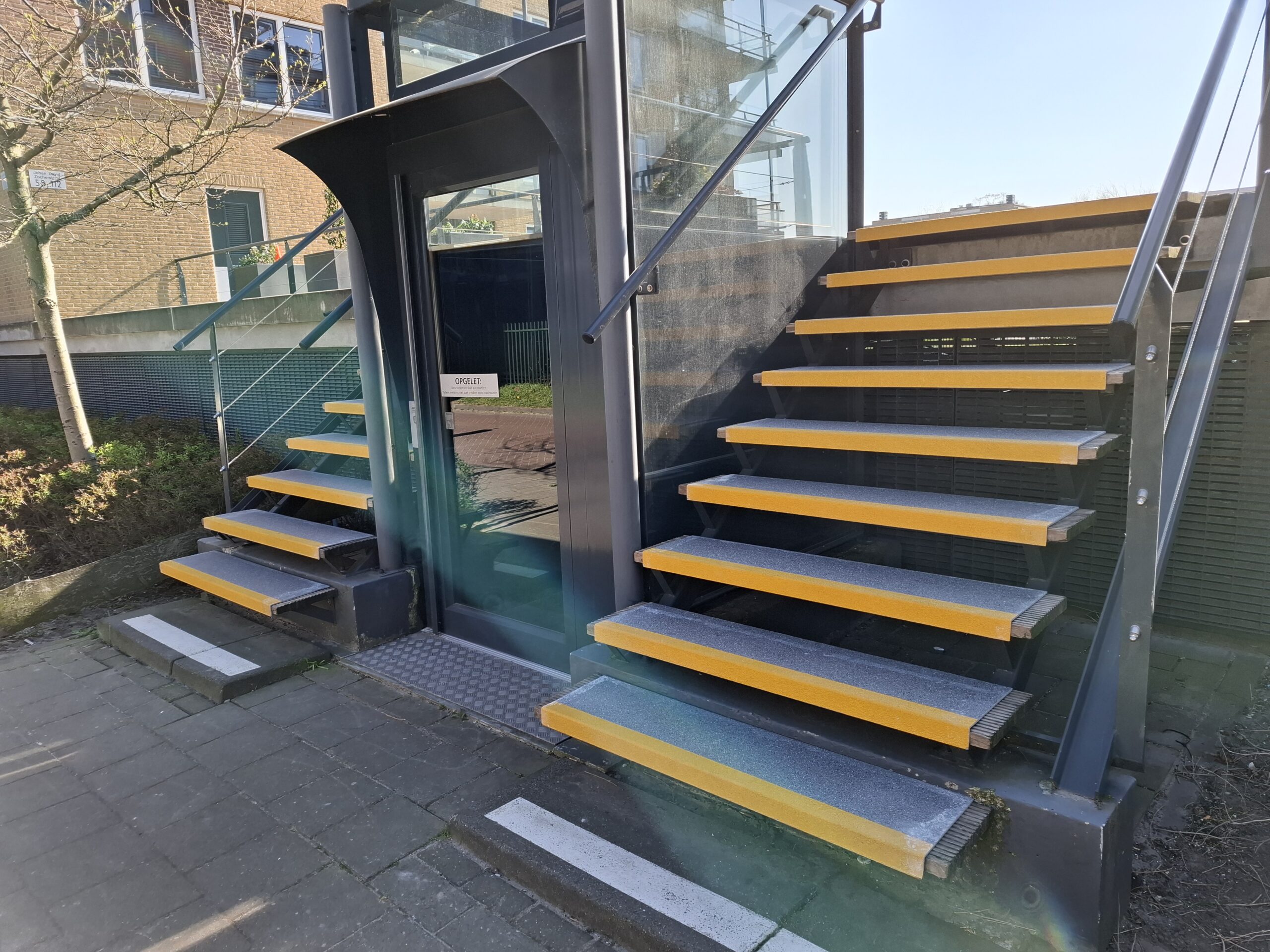 Antislip traptreden profiel
