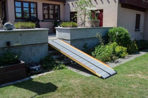 Lichtgewicht oprijplaat - 285 cm Lichtgewicht oprijplaat - 285 cm