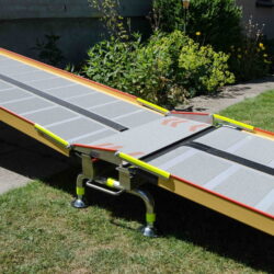 Tussenstuk voor lichtgewicht oprijplaten Tussenstuk voor lichtgewicht oprijplaten