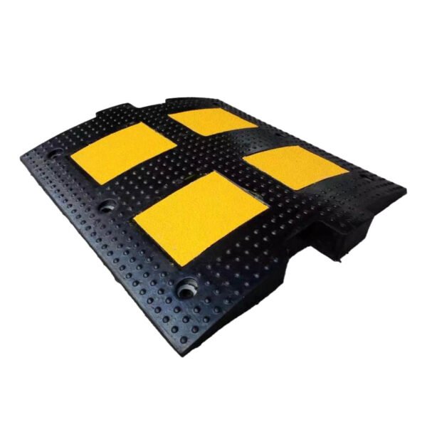 Verkeersdrempel 50 cm breed – 5 cm hoog – Rubber – met reflectoren