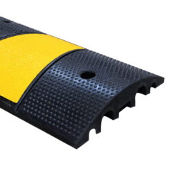 Verkeersdrempel 1,83 meter lang – 6 cm hoog – Rubber - zonder reflectoren - Afbeelding 4