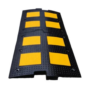Verkeersdrempel 50 cm breed – 5 cm hoog – Rubber – met reflectoren - Afbeelding 3