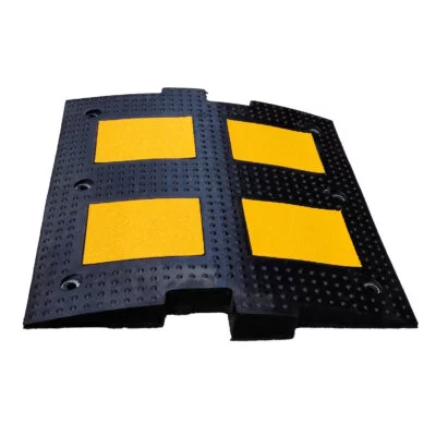 Verkeersdrempel 50 cm breed – 5 cm hoog – Rubber – met reflectoren - Afbeelding 4