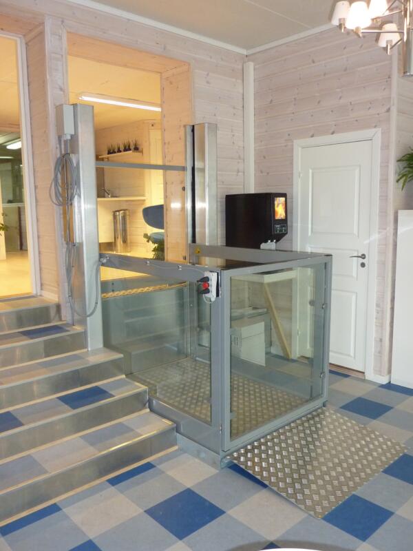 LP8 Platform lift