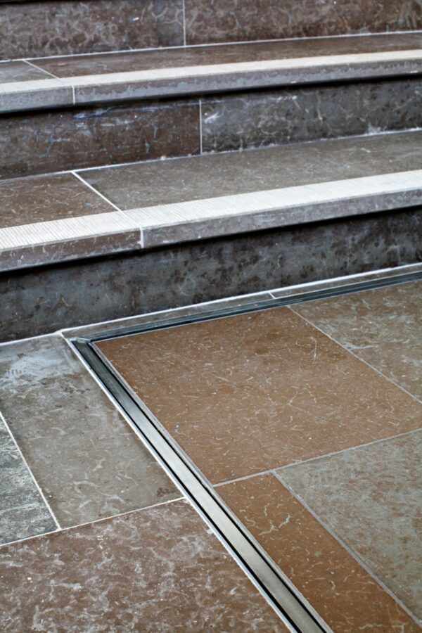 LP50H Platform lift LP50H Platform lift