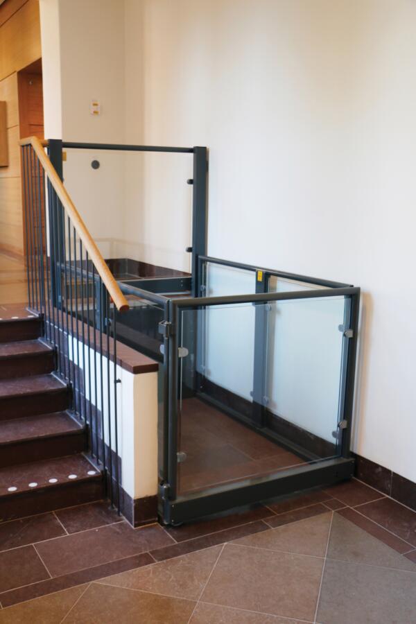 SLP model A - Platform lift