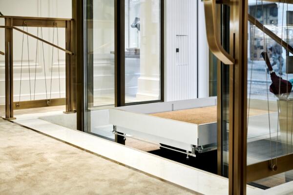 LP50H Platform lift