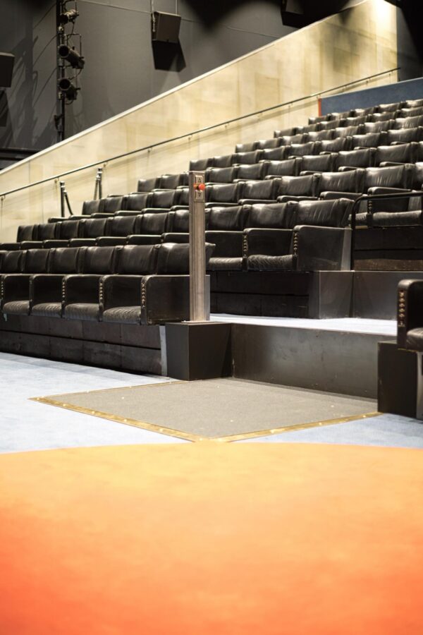 SLP model D - Platform lift SLP model D - Platform lift