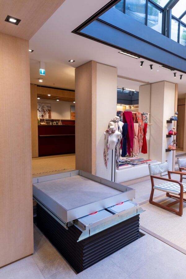 LP50H Platform lift LP50H Platform lift