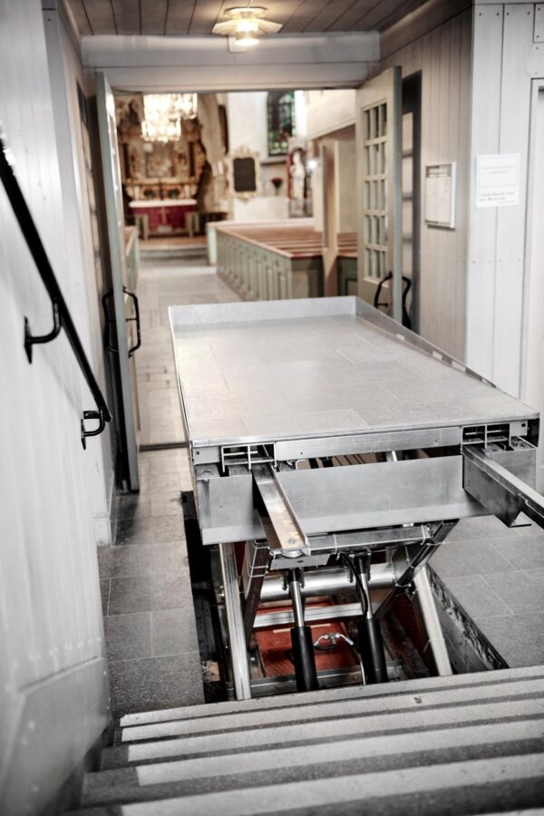 SLP model H - Platform lift