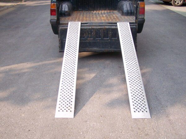 Rechte achter/kofferbak ramp - 200 cm Rechte achter/kofferbak ramp - 200 cm